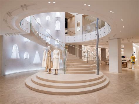 Dior montaigne boutique